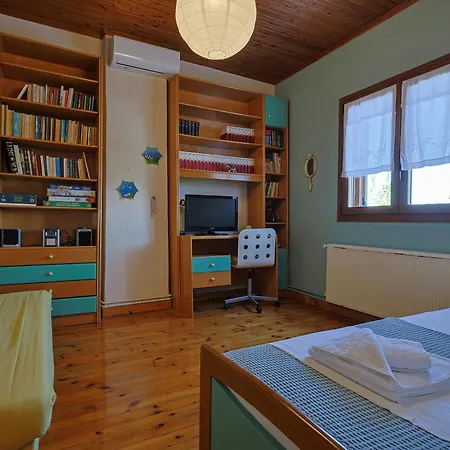 Peponi Spacious Traditional With Garden - Bbq & Private Parking Vila