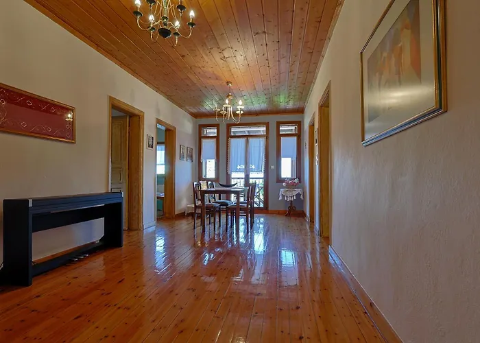 Peponi Spacious Traditional With Garden - Bbq & Private Parking *