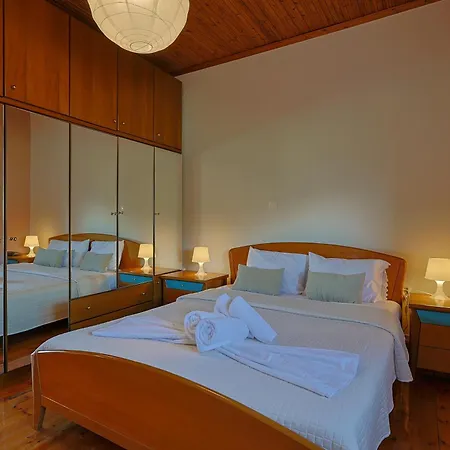 Peponi Spacious Traditional With Garden - Bbq & Private Parking
