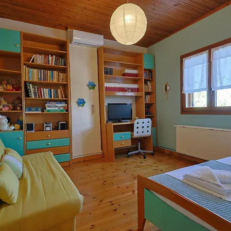 Villa Peponi Spacious Traditional With Garden - Bbq & Private Parking