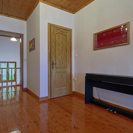 Peponi Spacious Traditional With Garden - Bbq & Private Parking Villa *