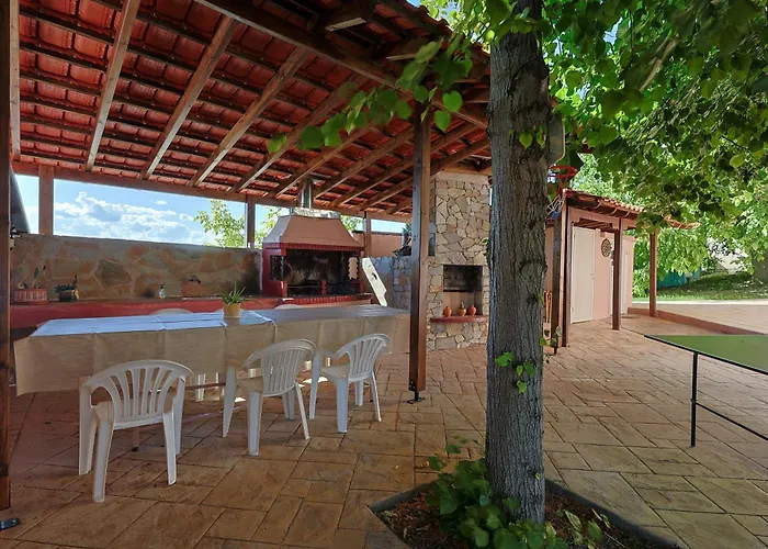 Peponi Spacious Traditional With Garden - Bbq & Private Parking Villa