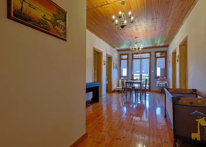 Peponi Spacious Traditional With Garden - Bbq & Private Parking