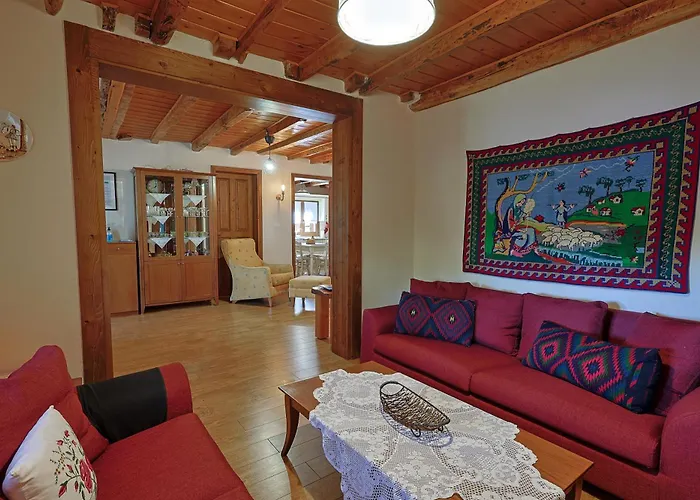 Peponi Spacious Traditional With Garden - Bbq & Private Parking Villa *